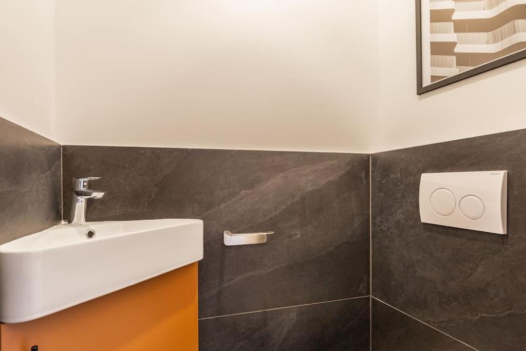 Xiii Shades Pink Flamingo Appartement Budapest